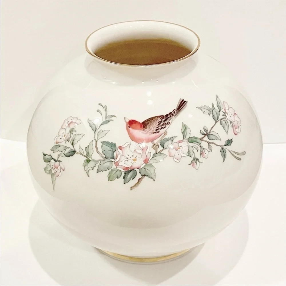 Vintage Lenox Serenade 7”‎ Porcelain Globe Vase